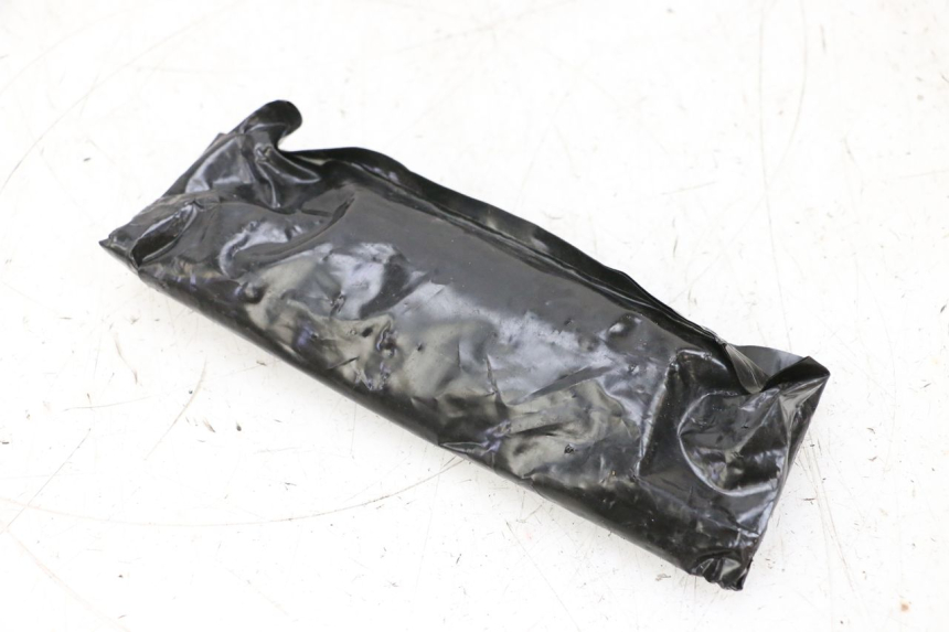 photo de TOOL KIT PIAGGIO VESPA GTS SUPER IE 125 (2009 - 2016) - Component detail