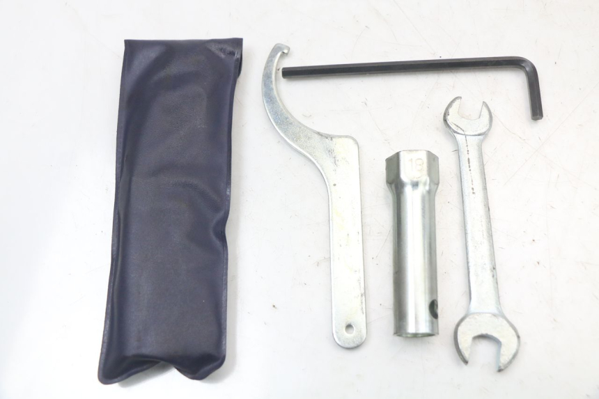 photo de TOOL KIT KYMCO XCITING 250 (2006 - 2009) - Component detail