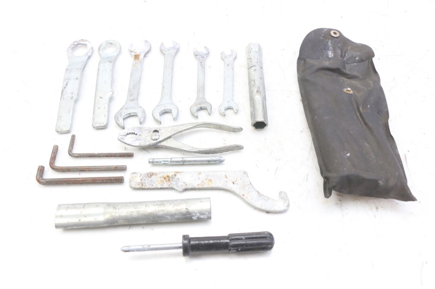 photo de TOOL KIT YAMAHA XJ600 XJ DIVERSION 600 (1992 - 1997) - Main view