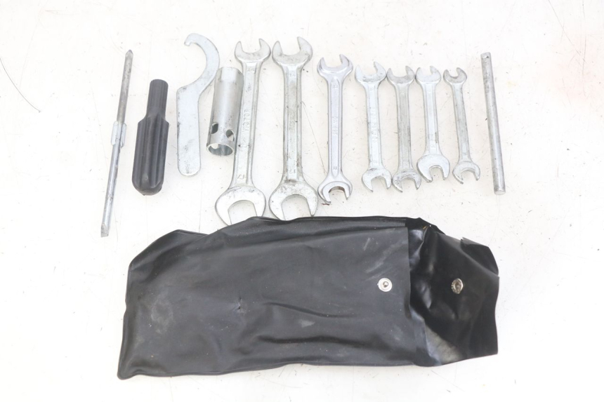 photo de TOOL KIT YAMAHA YP MAJESTY 125 (2007 - 2010) - Main view