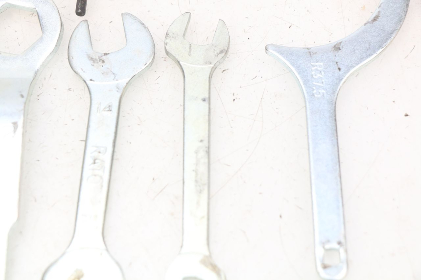 photo de TOOL KIT KAWASAKI Z 650 (2016 - 2019) - Alternative perspective