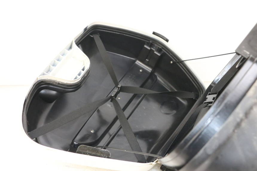 photo de RIGHT SUITCASE MOTO GUZZI NORGE 8V GT 1200 (2011 - 2016) - Detailed visual inspection