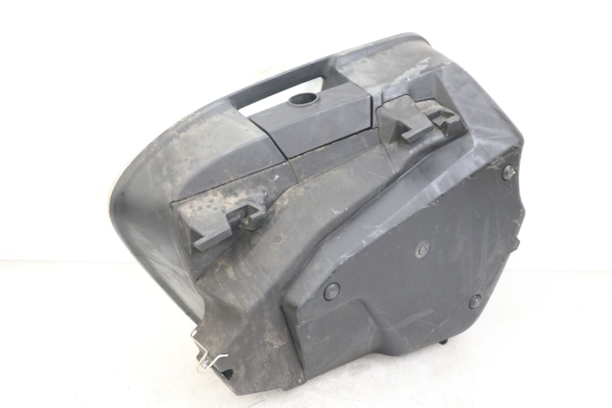 photo de RIGHT SUITCASE MOTO GUZZI NORGE 8V GT 1200 (2011 - 2016) - Surface and material condition