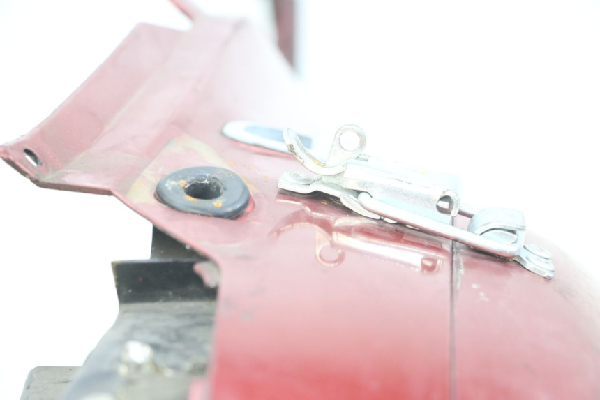 photo de RIGHT PANNIER HONDA NTV DEAUVILLE 650 (1998 - 2001) - High-resolution close-up