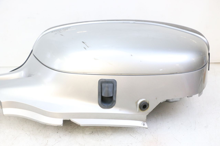 photo de RIGHT SUITCASE HONDA NTV DEAUVILLE 650 (2001 - 2006) - Additional view of the item