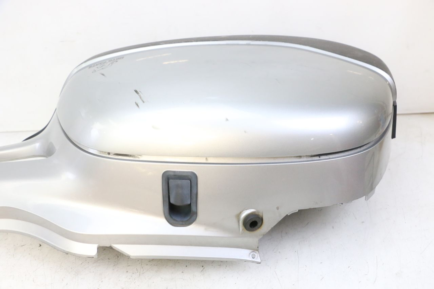 photo de RIGHT SUITCASE HONDA NTV DEAUVILLE 650 (2001 - 2006) - Component zoom