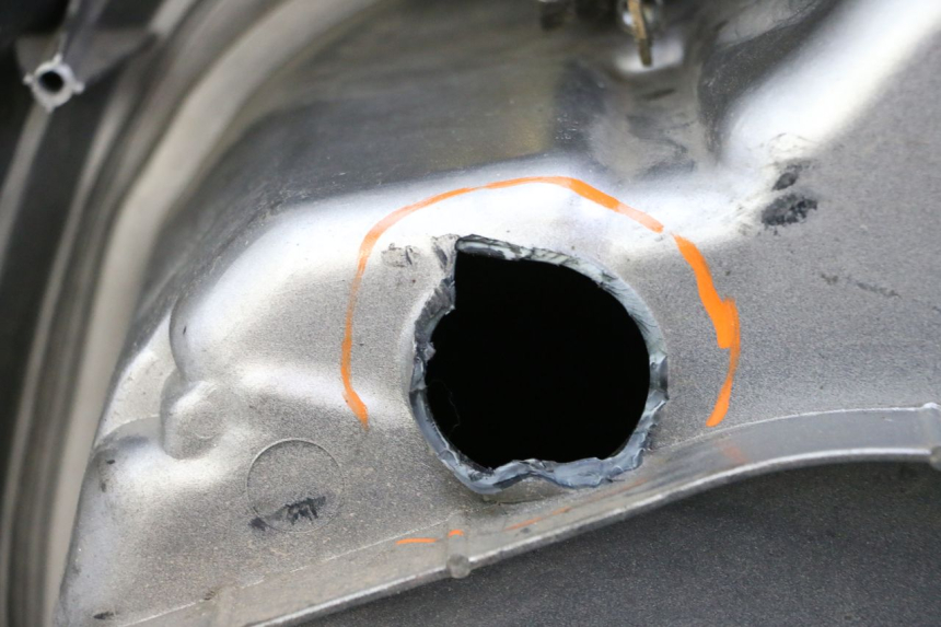 photo de RIGHT SUITCASE HONDA NTV DEAUVILLE 650 (2001 - 2006) - Checked used part