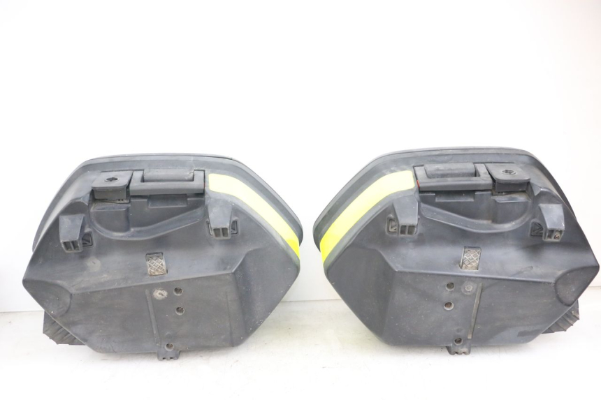 photo de SUITCASE YAMAHA FJR ABS 1300 (2006 - 2012) - Distinctive features