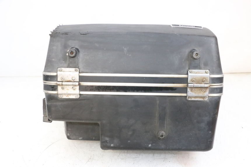 photo de LEFT SUITCASE KAWASAKI GTR 1000 (1994 - 2004) - Distinctive features