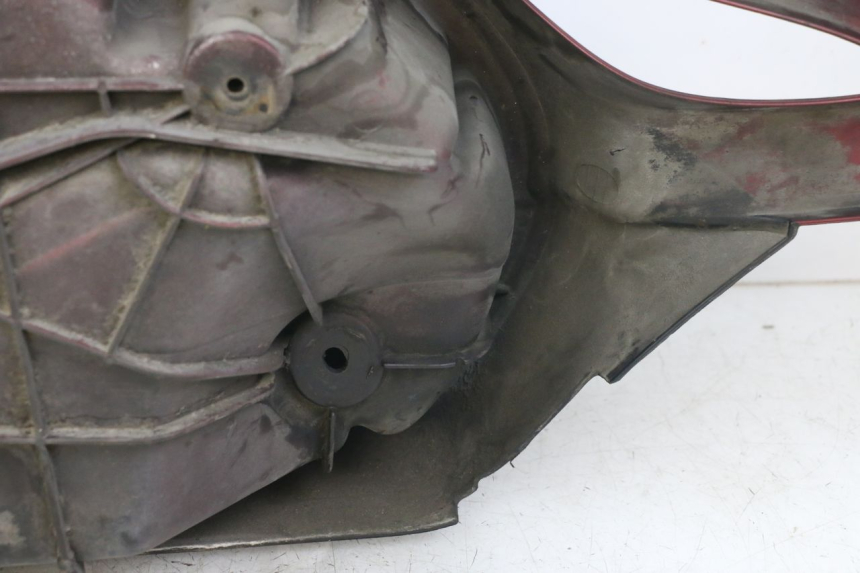 photo de LEFT PANNIER HONDA NTV DEAUVILLE 650 (1998 - 2001) - Focus on structure