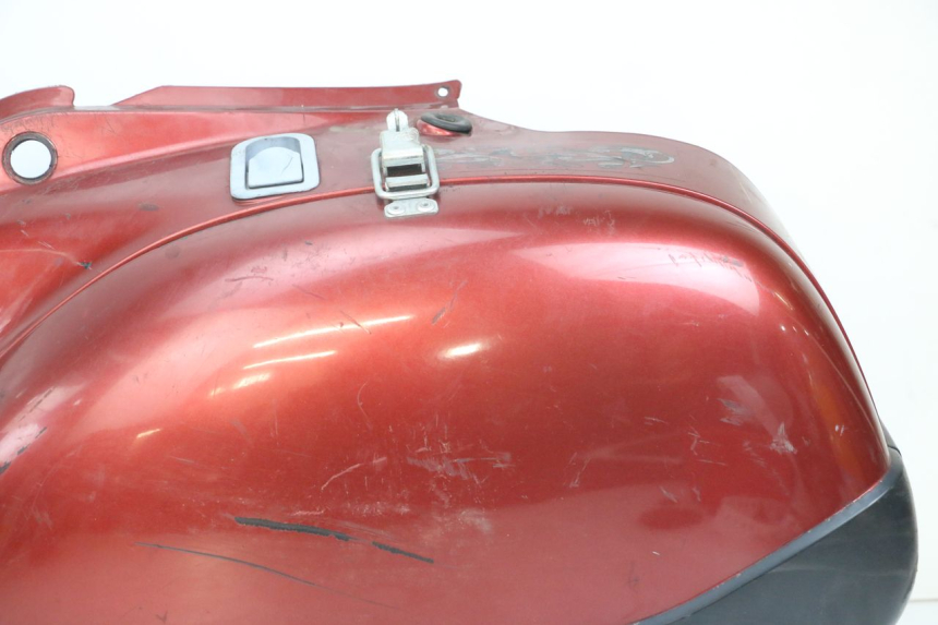 photo de LEFT PANNIER HONDA NTV DEAUVILLE 650 (1998 - 2001) - Fixing points details