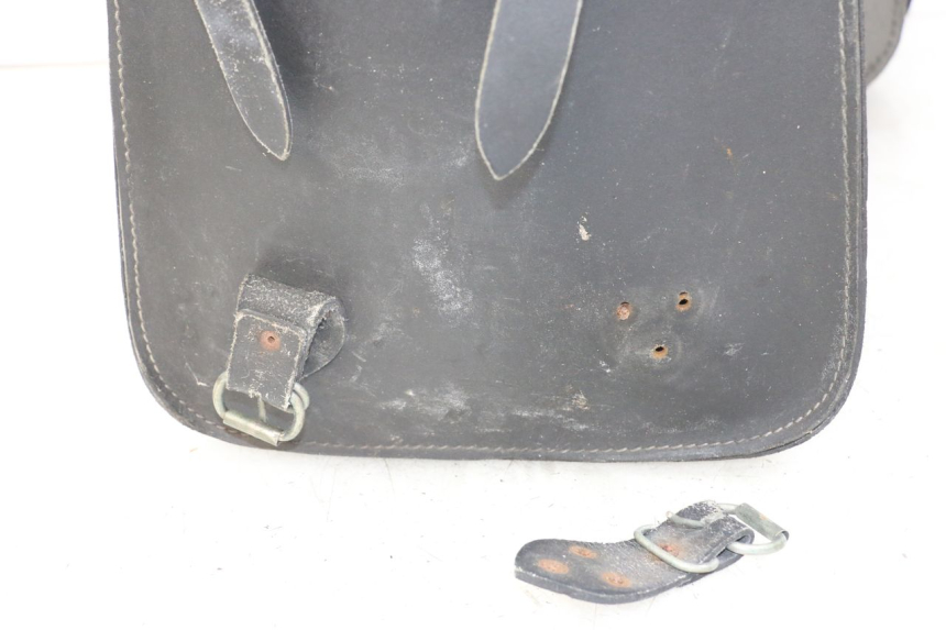 photo de SUITCASE SUZUKI GZ MARAUDER 125 (1998 - 2004) - Component detail