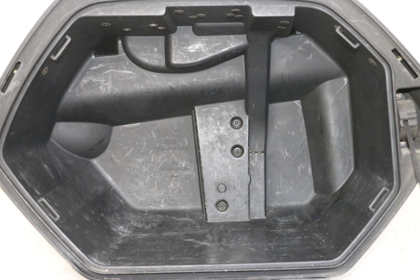 photo de SUITCASE YAMAHA TDM ABS 900 (2002 - 2014) - Technical close-up