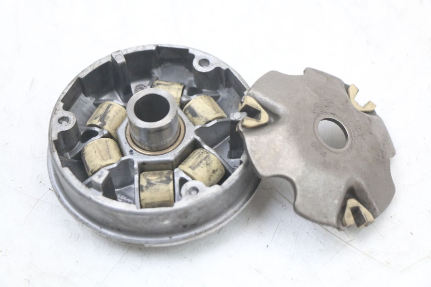 photo de VARIATOR KYMCO AGILITY 4T 50 (2018 - 2022) - Alternative perspective