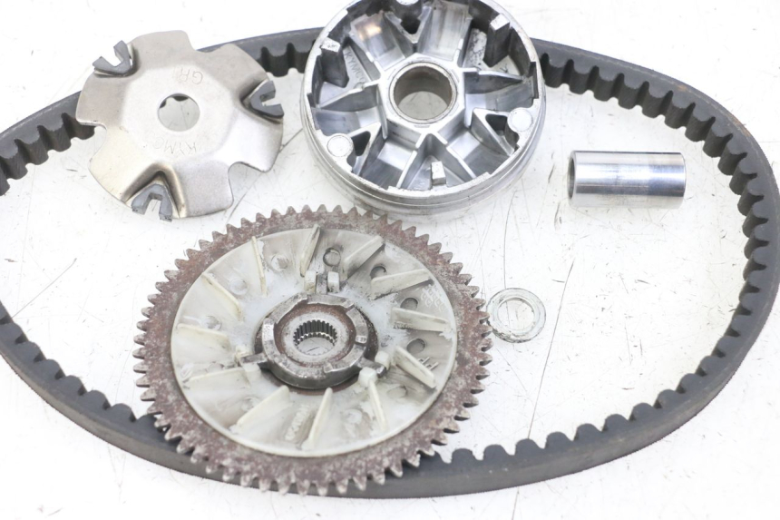 photo de VARIATOR KYMCO AGILITY 4T 50 (2018 - 2022) - Surface and material condition