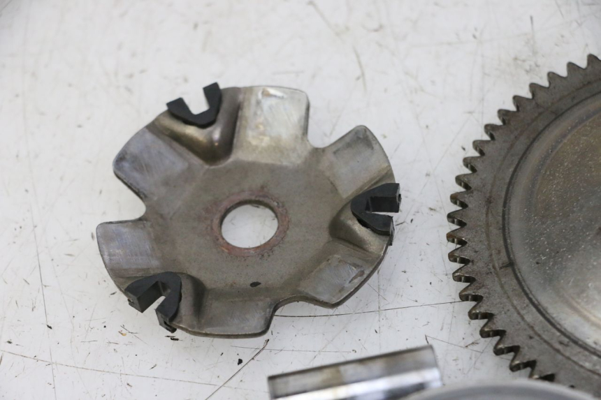 photo de VARIATOR KYMCO AGILITY 4T 50 (2018 - 2022) - Technical close-up