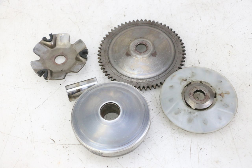 photo de VARIATOR KYMCO AGILITY 4T 50 (2018 - 2022) - Fixing points details