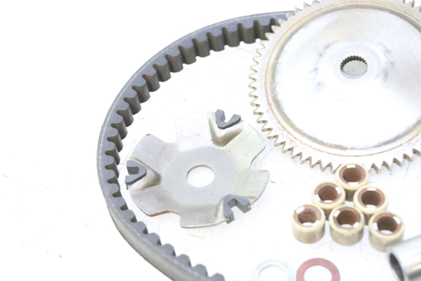 photo de VARIATOR KYMCO AGILITY 4T 50 (2018 - 2022) - Fixing points details
