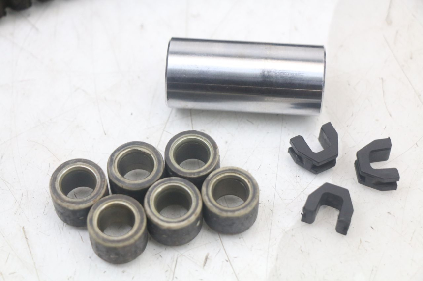 photo de VARIATOR JONWAY AZTRAL 125 (2008 - 2017) - Surface and material condition