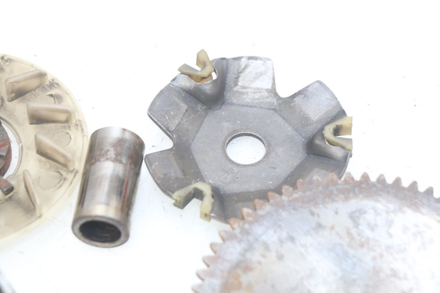 photo de VARIATOR BAOTIAN BT 50 QT-12 50 (2007 - 2009) - Markings and original references