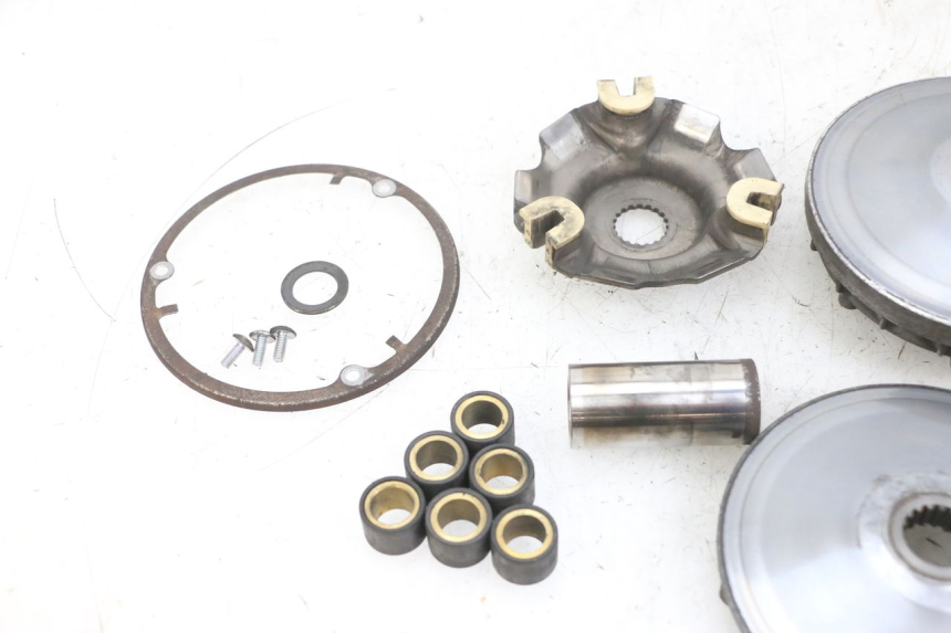 photo de VARIATOR SUZUKI BURGMAN 125 (2007 - 2014) - Technical close-up