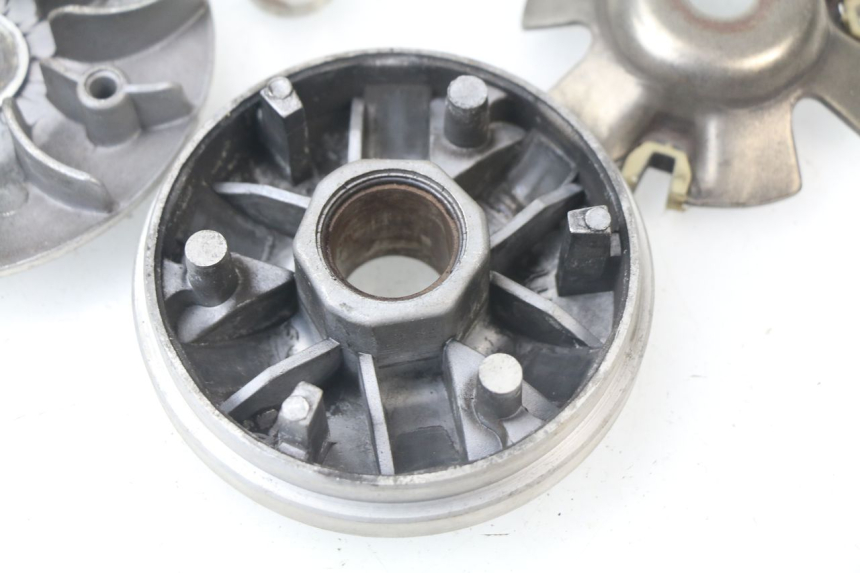 photo de VARIATOR REVATTO CITYONE 125 (2006 - 2007) - Fixing points details