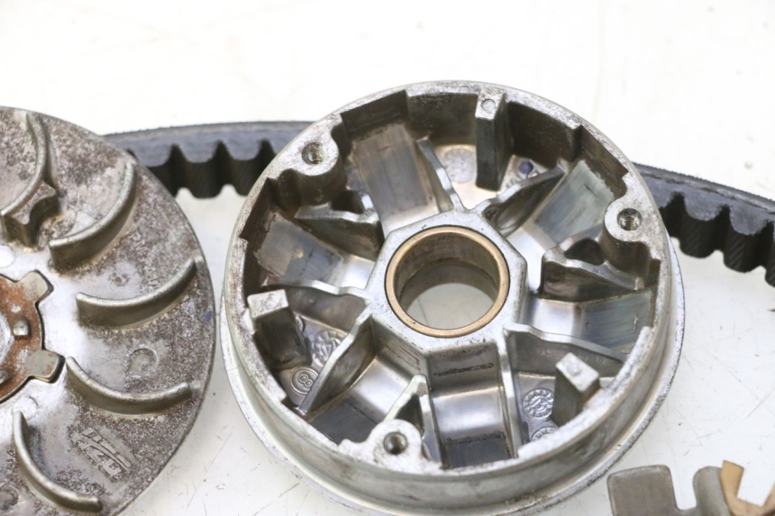 photo de VARIATOR PEUGEOT CITYSTAR 2T 50 (2018 - 2021) - Distinctive features