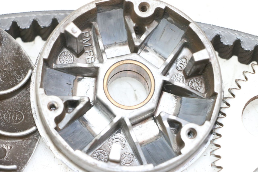 photo de VARIATOR PEUGEOT CITYSTAR 50 (2013 - 2017) - High-resolution close-up