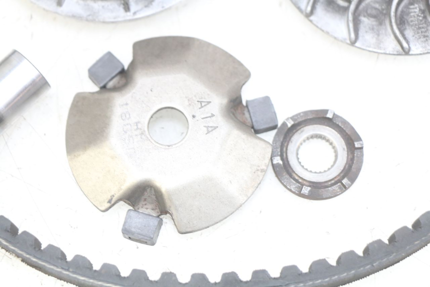 photo de VARIATOR SYM CROX 4T 50 (2016 - 2023) - Fixing points details