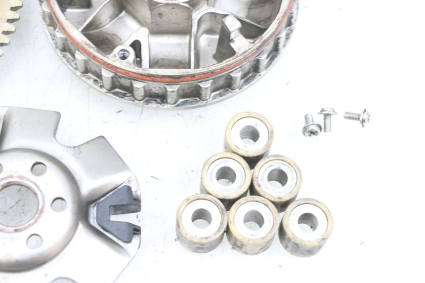 photo de VARIATOR PEUGEOT ELYSEO 125 (1999 - 2004) - Additional view of the item