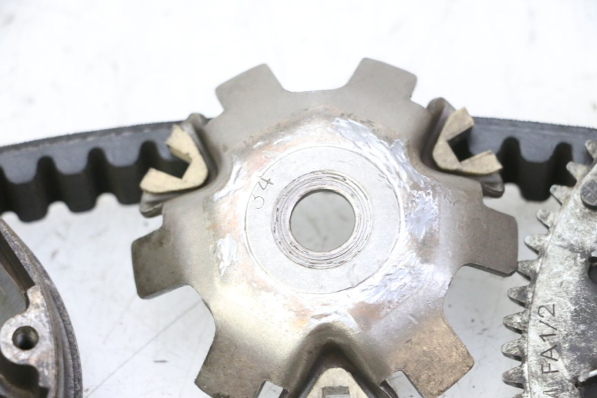 photo de VARIATOR PEUGEOT ELYSTAR 50 (2002 - 2014) - Distinctive features