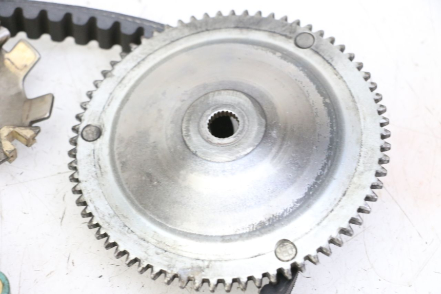 photo de VARIATOR PEUGEOT ELYSTAR 50 (2002 - 2014) - Fixing points details