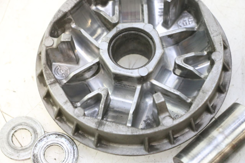 photo de VARIATOR HONDA FES PANTHEON 125 (2003 - 2007) - Distinctive features