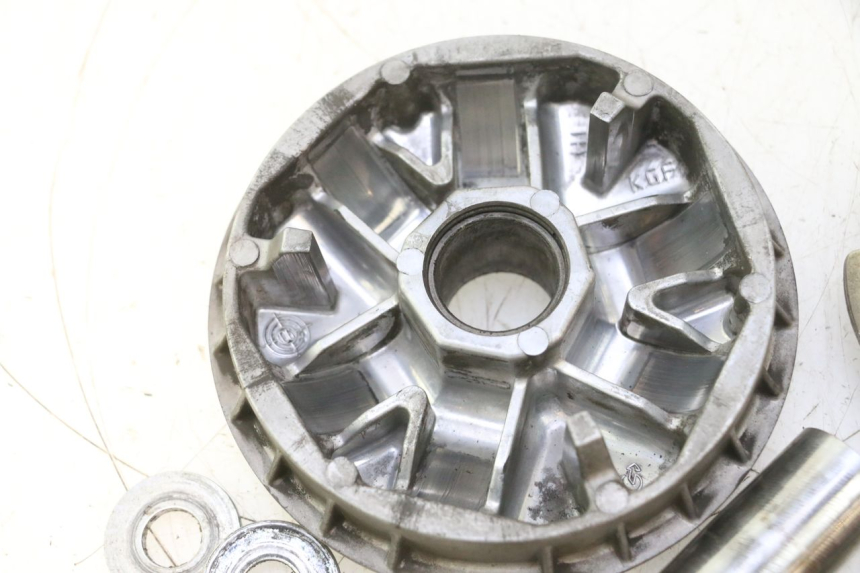photo de VARIATOR HONDA FES PANTHEON 125 (2003 - 2007) - Surface and material condition