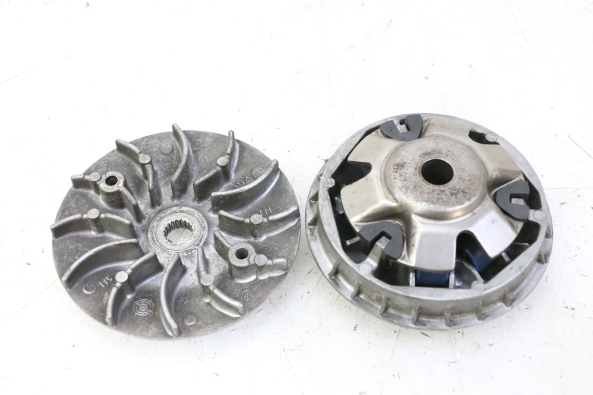 photo de VARIATOR HONDA FES S-WING SWING ABS 125 (2007 - 2015) - Alternative perspective