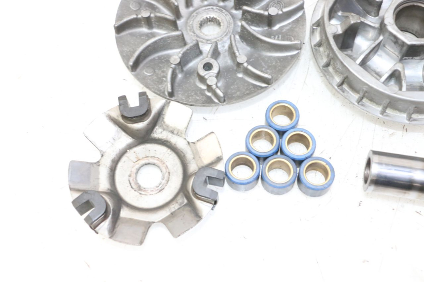 photo de VARIATOR HONDA FES S-WING SWING ABS 125 (2007 - 2015) - Checked used part