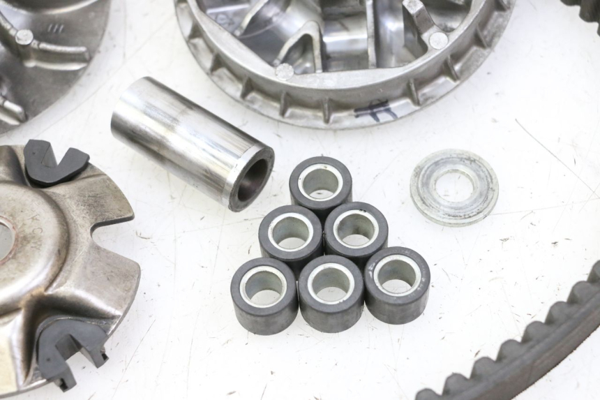 photo de VARIATOR HONDA FES S-WING SWING ABS 125 (2007 - 2015) - Checked used part