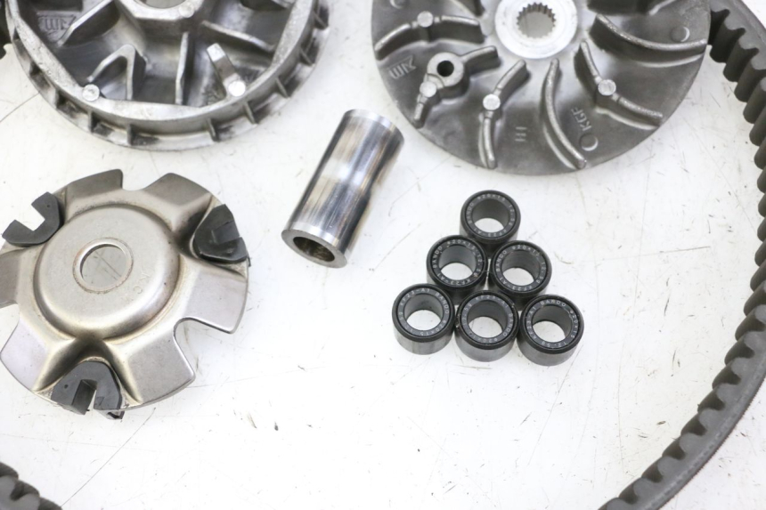 photo de VARIATOR HONDA FES S-WING SWING ABS 125 (2007 - 2015) - Markings and original references