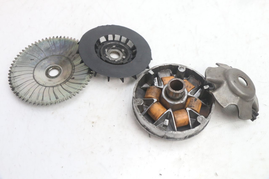 photo de VARIATOR PIAGGIO FLY 2T 50 (2004 - 2017) - Alternative perspective