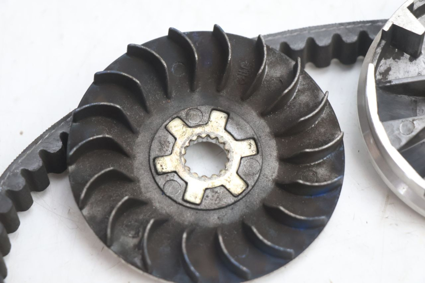 photo de VARIATOR KEEWAY FOCUS 50 (2006 - 2009) - Alternative perspective