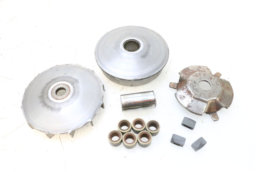 photo de VARIATOR SYM GTS EVO 125 (2009 - 2013) - Component detail