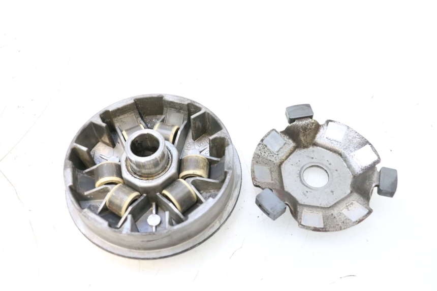 photo de VARIATOR SYM GTS EVO 125 (2009 - 2013) - Alternative perspective