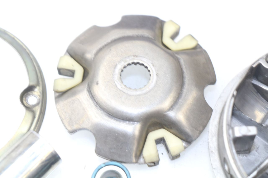 photo de VARIATOR PIAGGIO HEXAGON LX4 125 (1998 - 2001) - Fixing points details