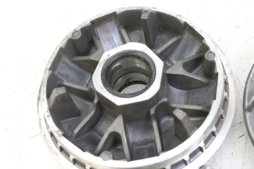 photo de VARIATOR HONDA SH i 300 (2015 - 2020) - Additional view of the item