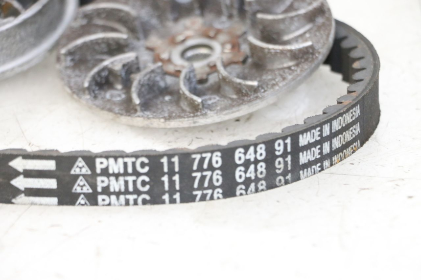 photo de VARIATOR PEUGEOT KISBEE 2T 50 (2010 - 2017) - Fixing points details