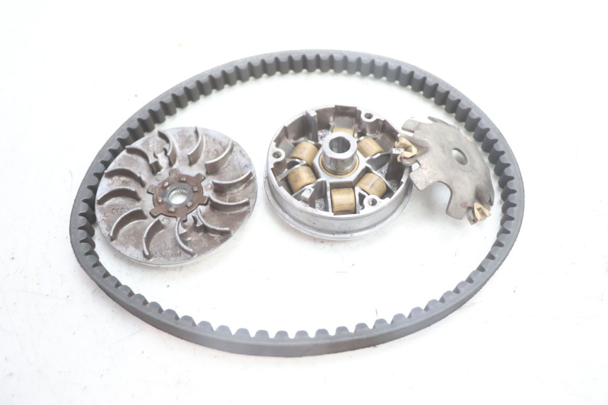 photo de VARIATOR PEUGEOT KISBEE 2T 50 (2010 - 2017) - Surface and material condition