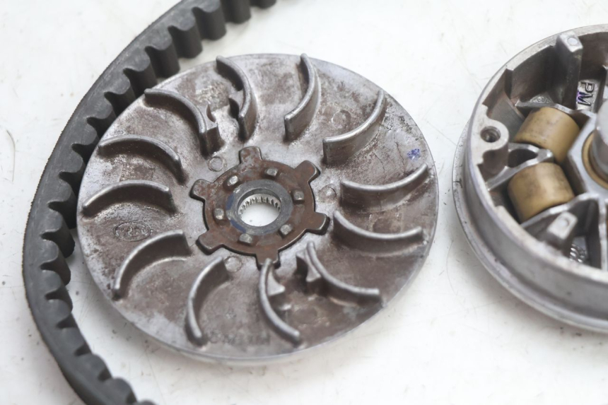photo de VARIATOR PEUGEOT KISBEE 2T 50 (2010 - 2017) - Checked used part