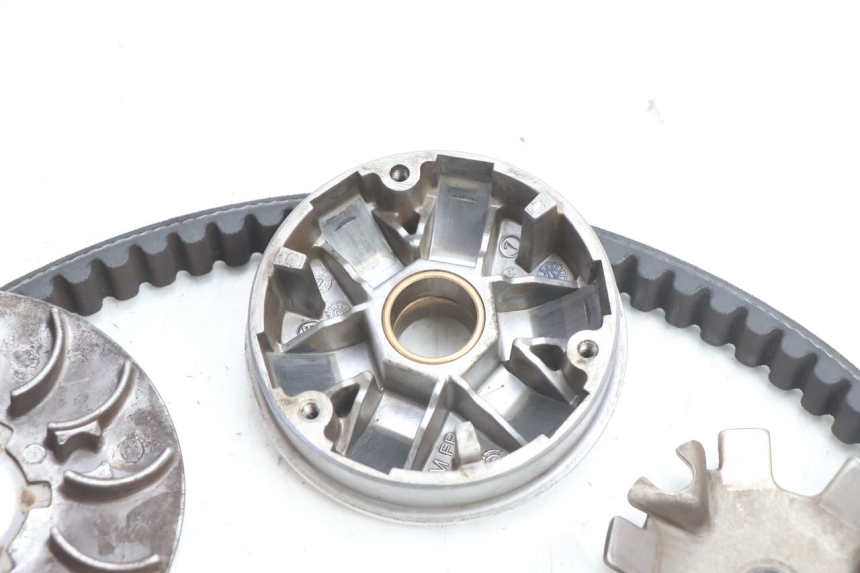 photo de VARIATOR PEUGEOT KISBEE 2T 50 (2010 - 2017) - Zoom on usage condition