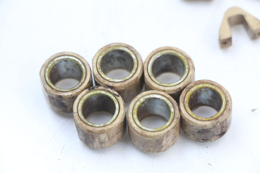 photo de VARIATOR PEUGEOT KISBEE 4T 50 (2018 - 2022) - Fixing points details