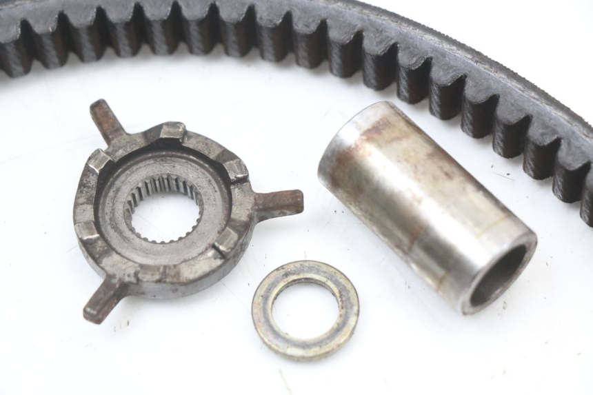 photo de VARIATOR PEUGEOT KISBEE 4T 50 (2018 - 2022) - Checked used part